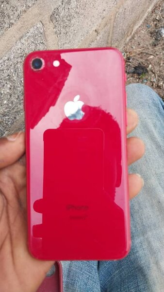 iPhone 8
