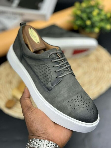 Fashion shoes