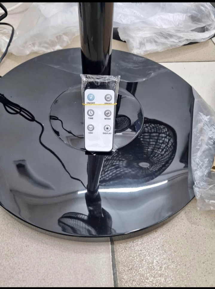 Ventilateur sur Pied 16" Télécommande