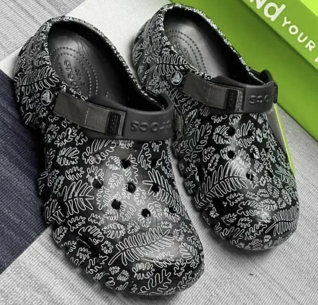 CROCS