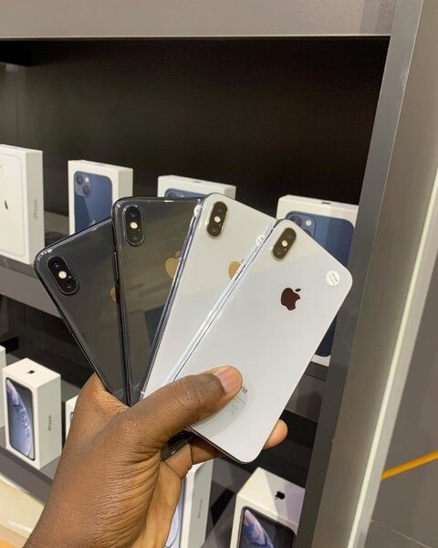 iPhone X