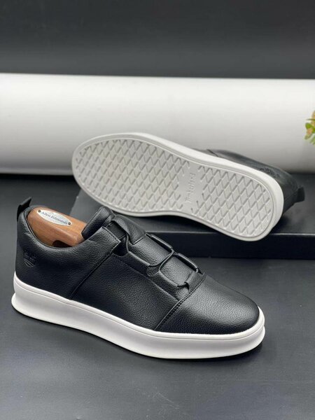 Mwn dress shoes
