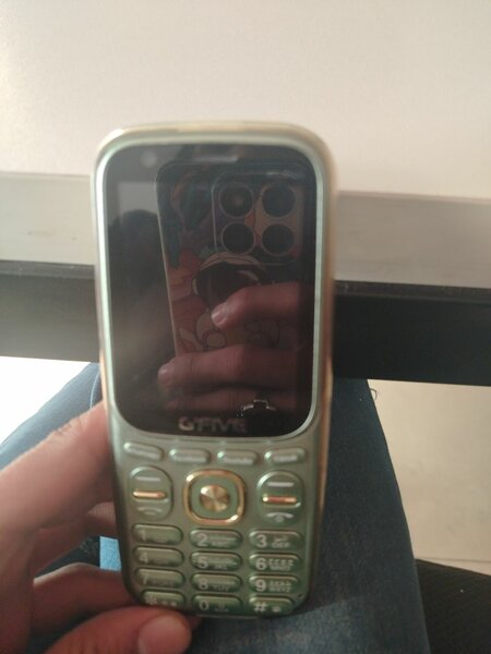 Malik mobile center
