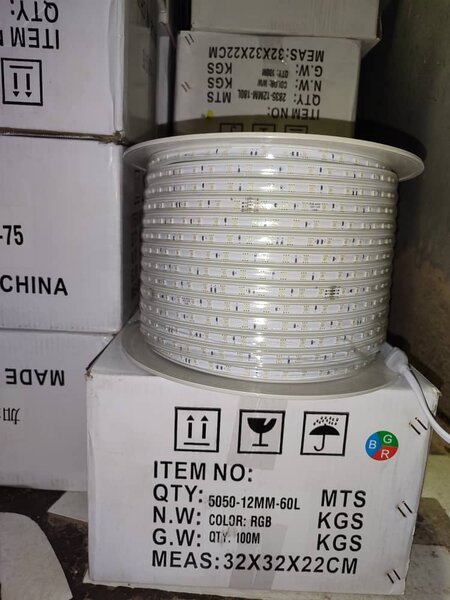 Strip light
