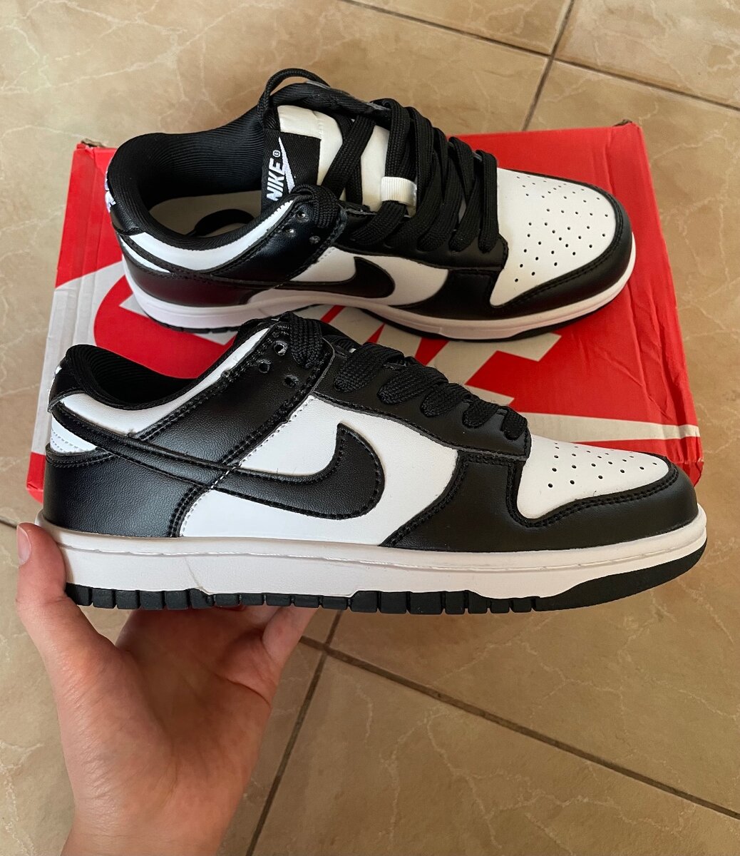 Nike Dunk Low Panda