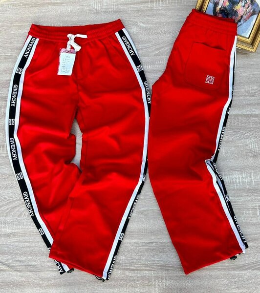 JOGGERS BASE..