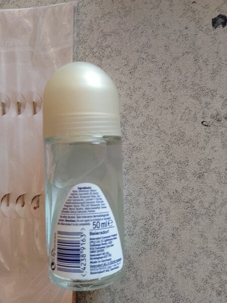 Nivea roll on