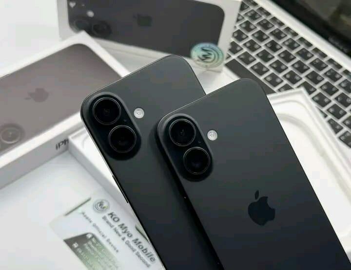 iPhone 12 Noir Spacieux