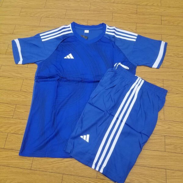 sports suit