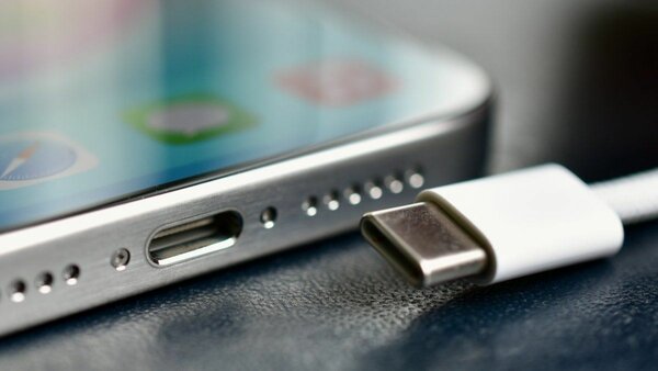 Chargeur iphone 15 original