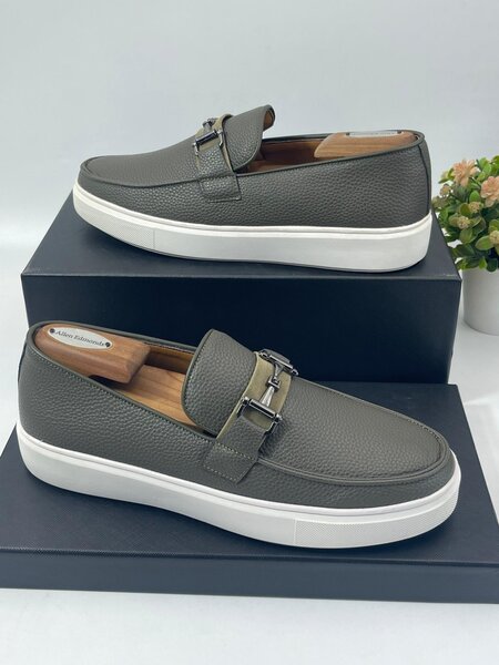 GUCCI OLIVE