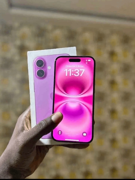 iPhone 16