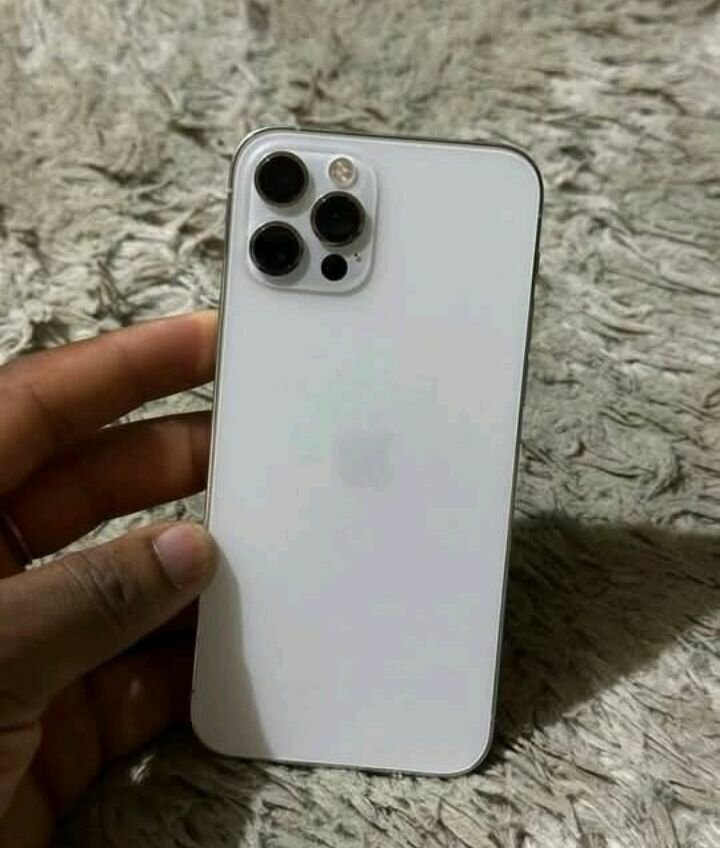 Smartphone Avancé Apple 12 Pro