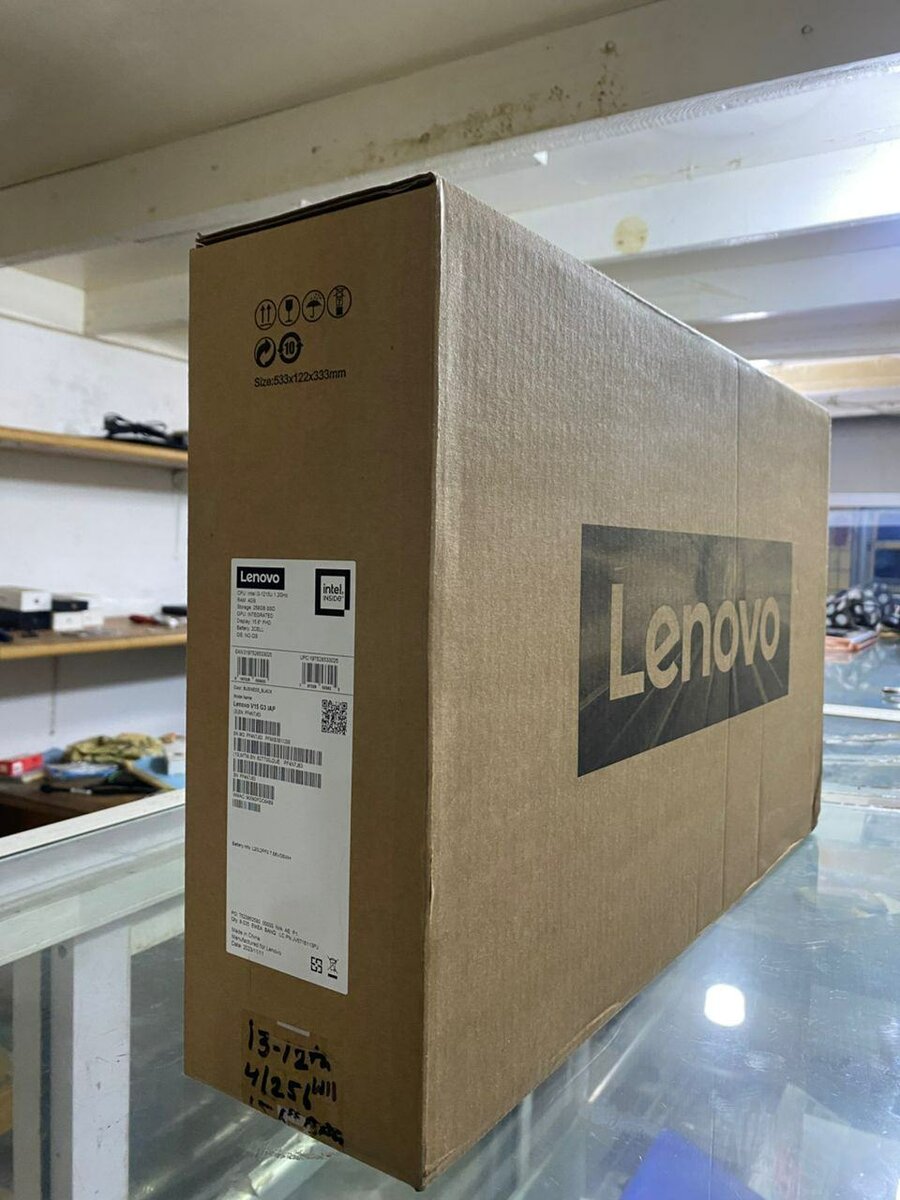 Lenovo V15