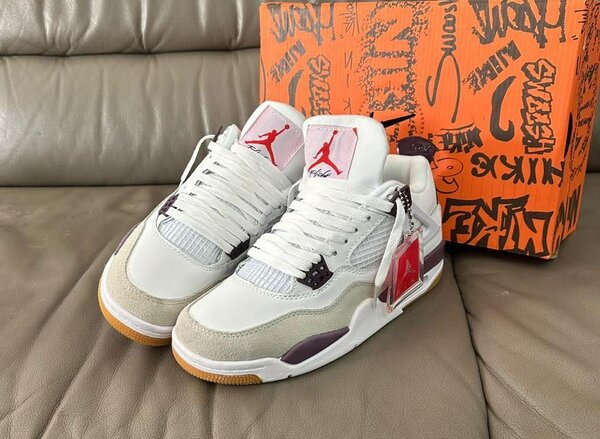 JORDAN 4