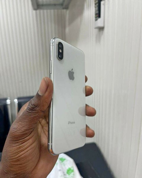 iPhone X