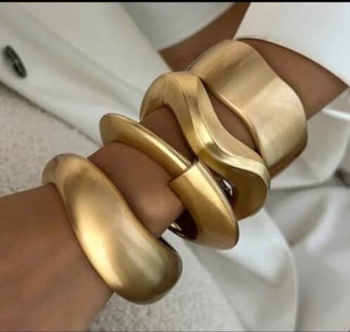Chunky bangles