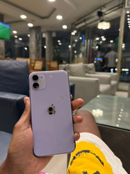 iPhone 11