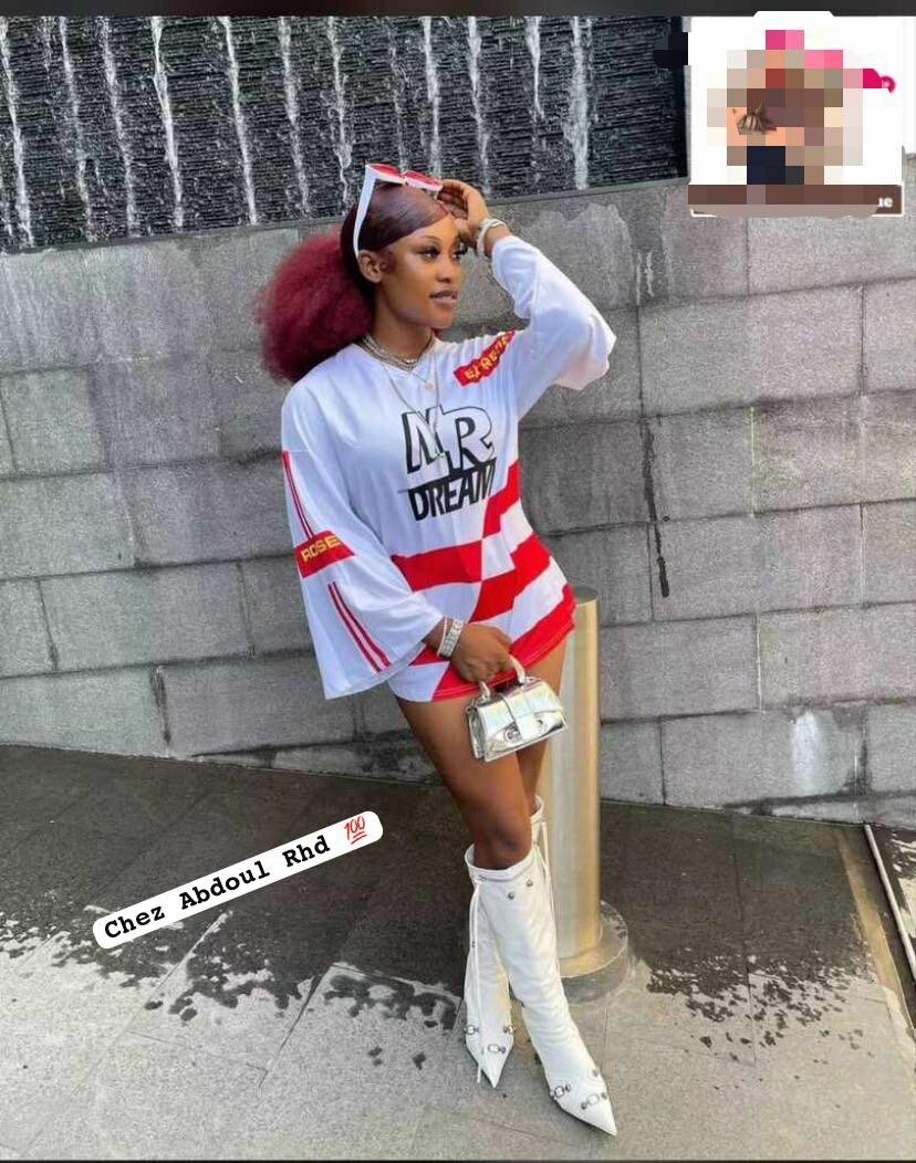 Chic haut en jupe