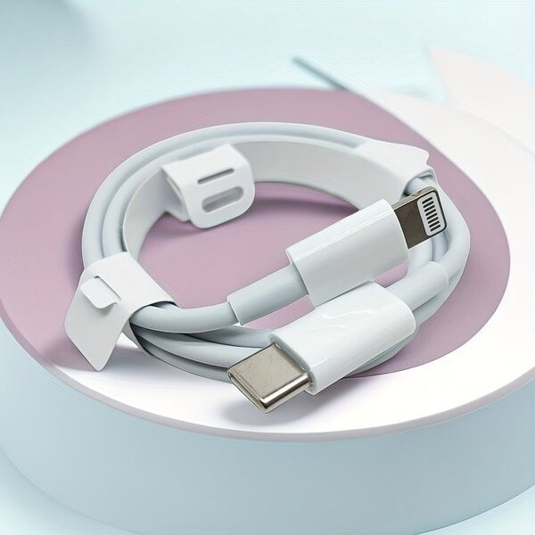 Chargeur rapide  adapter avec un cable usb-c.