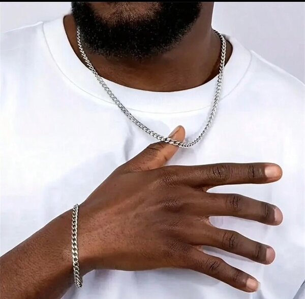 Chaîne et bracelet élégants