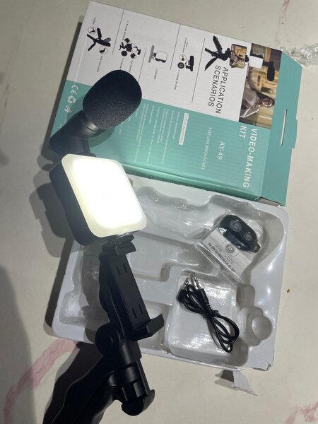 Video making kit with led