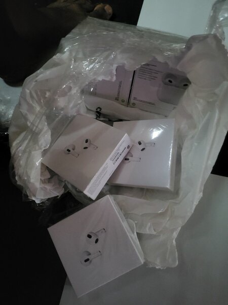 AirPods 3