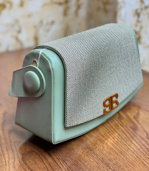 Medium Bags