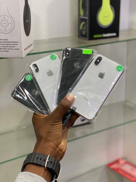 iPhone X