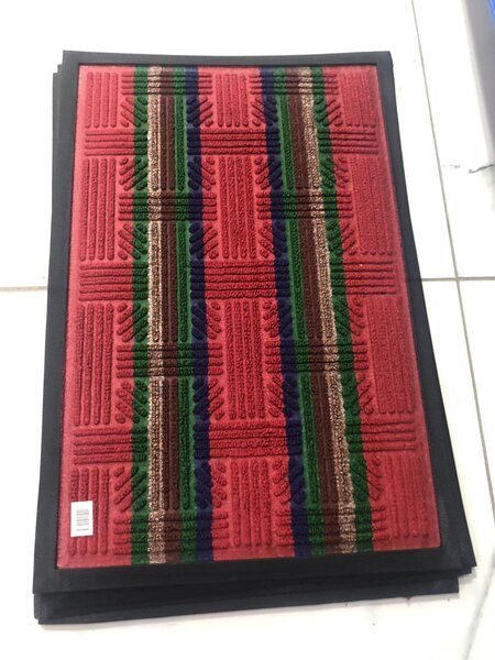 Tapis pour devant la porte et douche