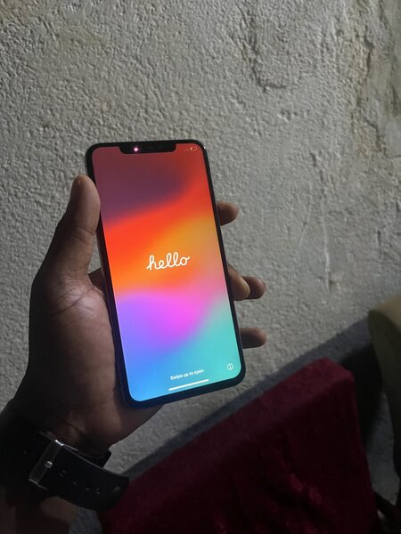 iPhone XS Max 64 Gb