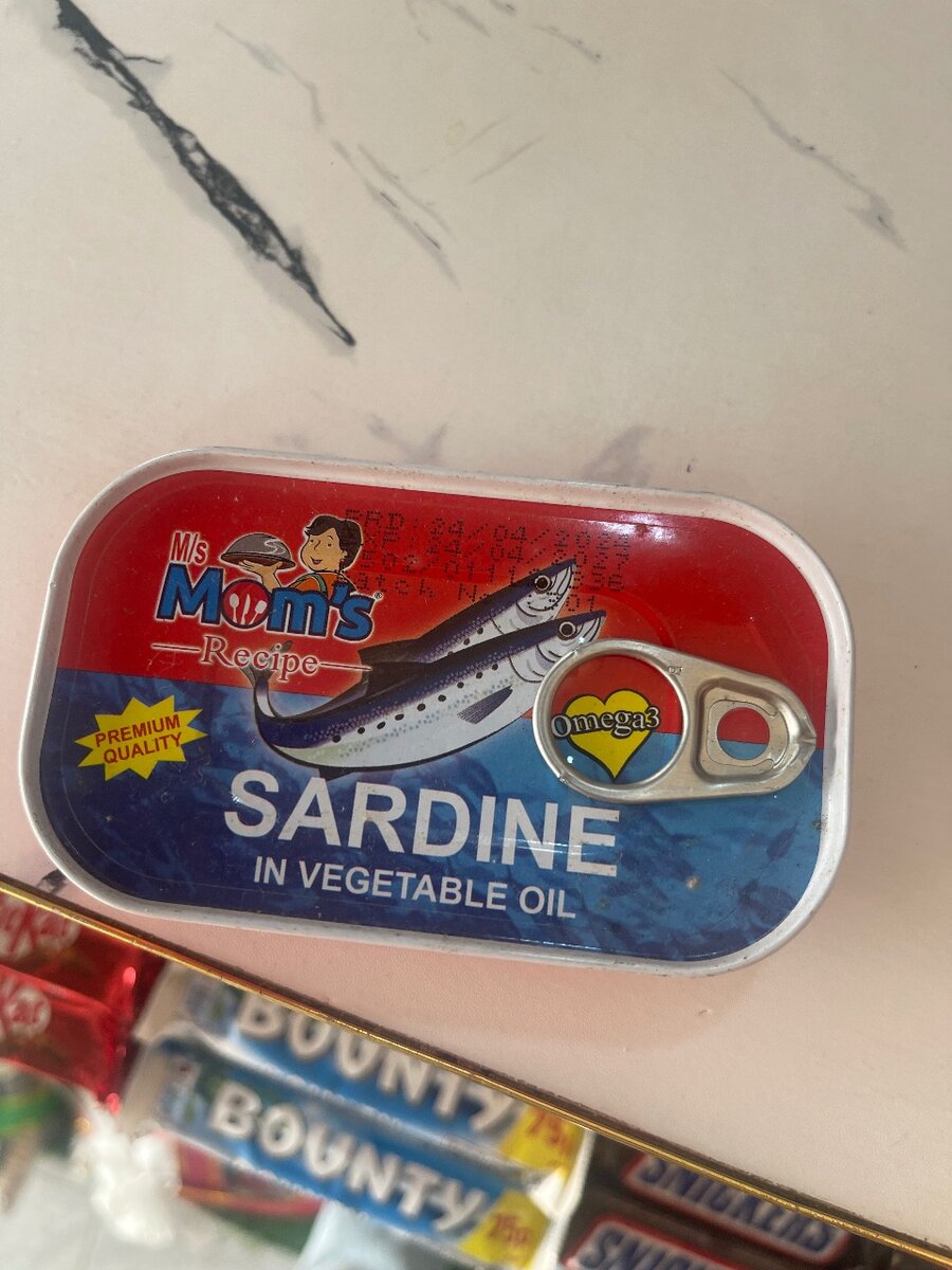 Moms sardine