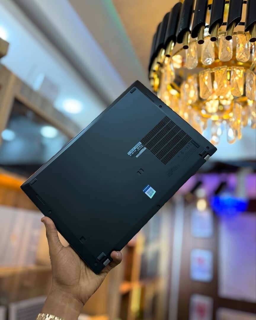 Lenovo Thinkpad i7