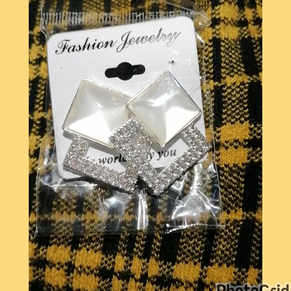 Boucle d'oreille
