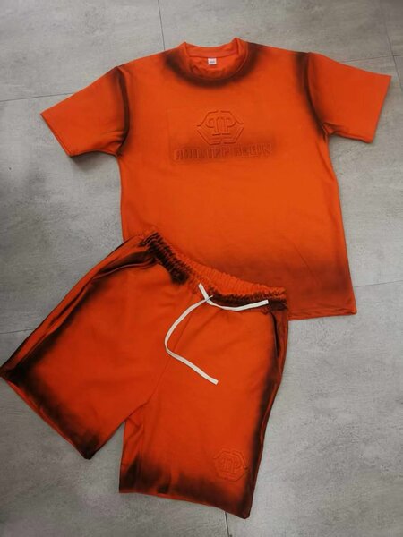 T-shirt and down
