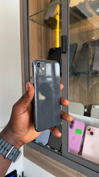 iPhone 11