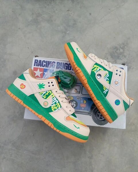 Nike SB sneaker