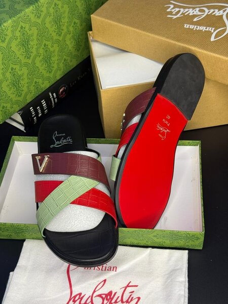Mens quality slide