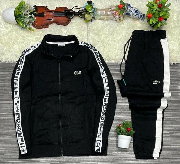 Ensemble de sport noir Lacoste