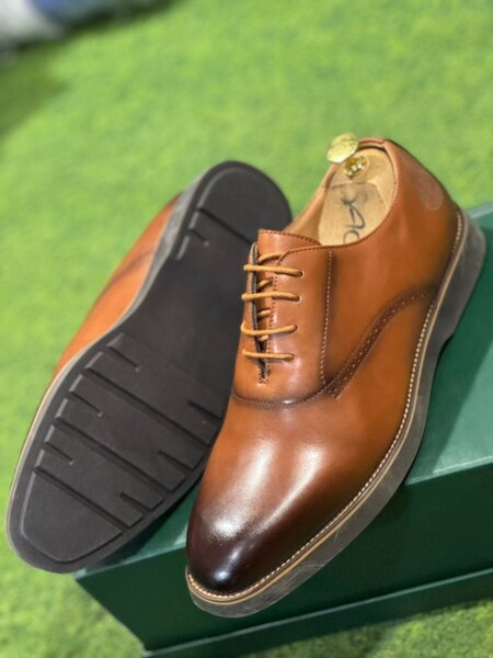 Chaussures habillées en cuir homme