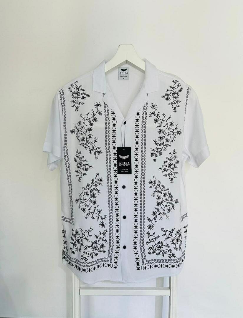 Chemise a motifs