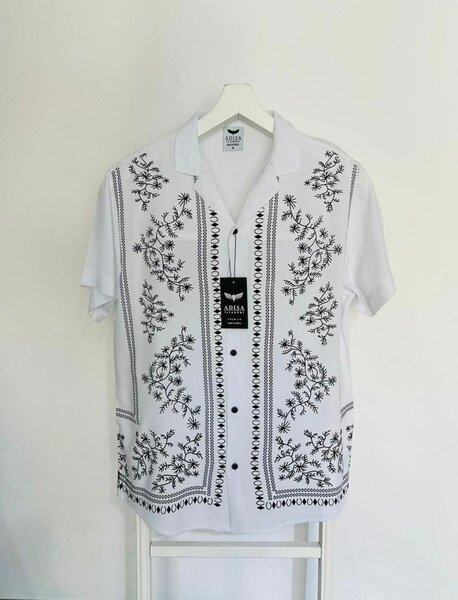 Chemise a motifs