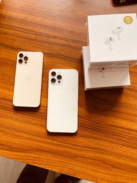 PRE OWNED IPHONE XR