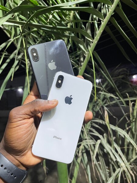 iPhone X