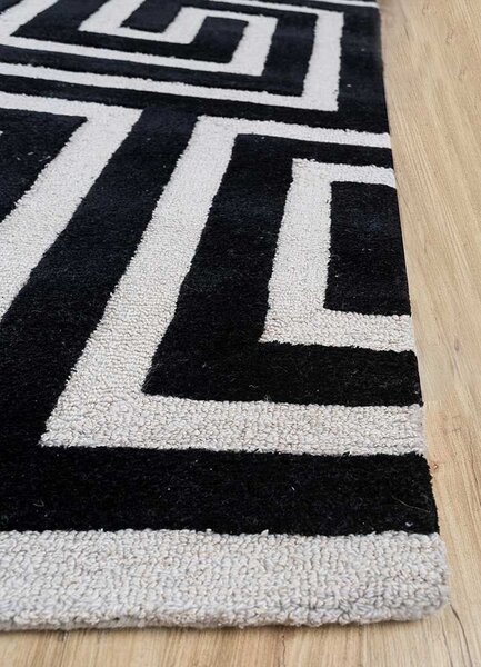 RUGS