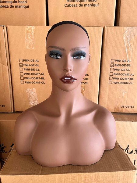 Pieceable mannequin