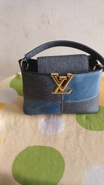 Sac à main en jean stylé