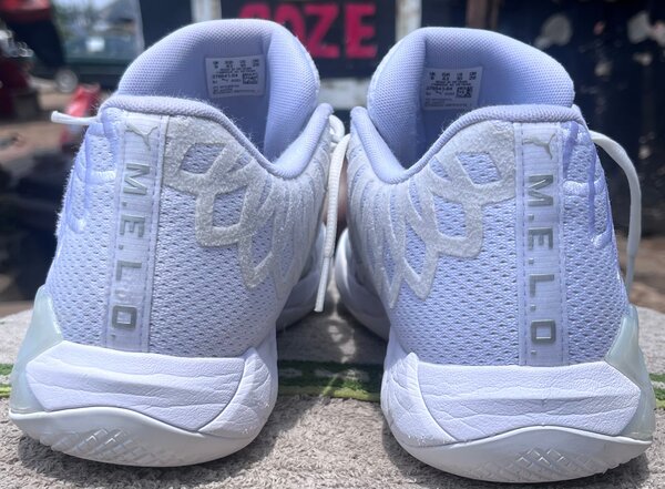 MB.01 Low  "Triple white"