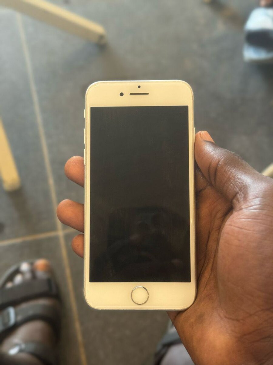 iPhone 7 simple casi neuf