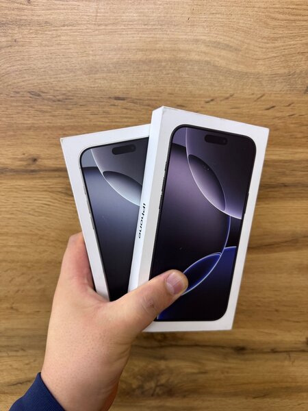 iPhone 16 Pro Max
